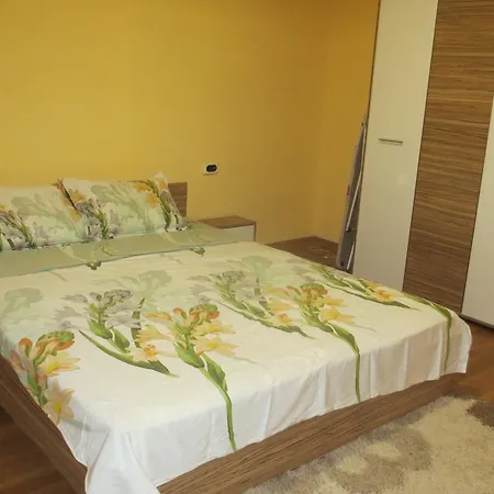 Deyana Apartament